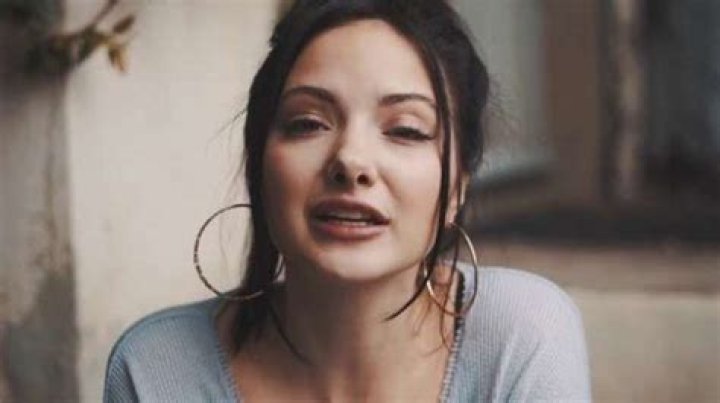 Rachel Raquel Net Worth, Age, Height, Bio, Birthday, Wiki! ·