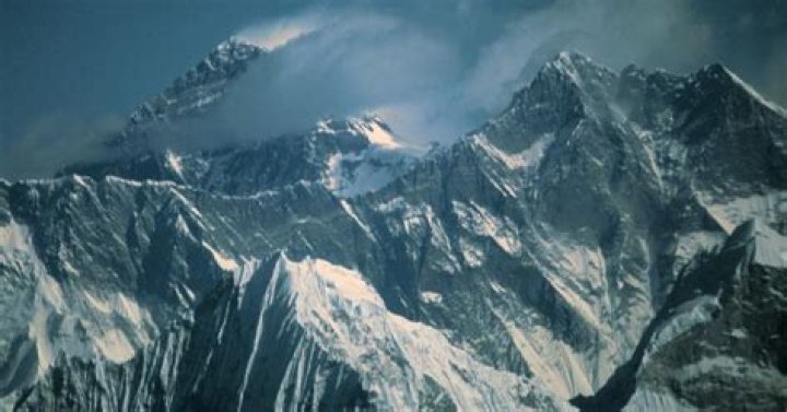 Seattle Professor Dr. Jonathan Sugarman Died While Climbing Mt. Everest What Happened?